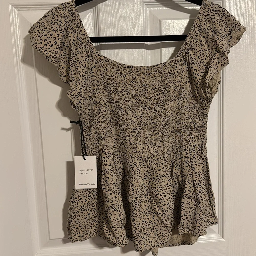 Leopard Print Top - Picture 3 of 5